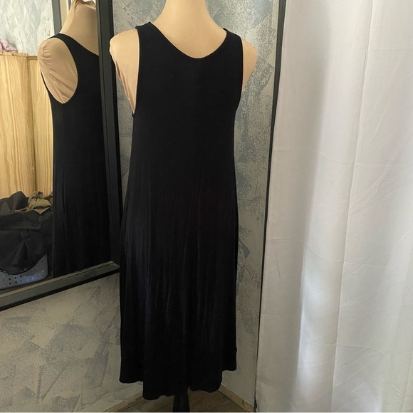 Old Navy Black Basic Flowy Sleeveless Dress size M - Picture 2 of 5